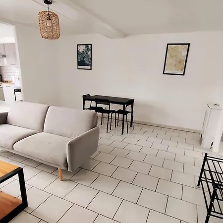Apartament Spacieux T2 Proche Tribunaux